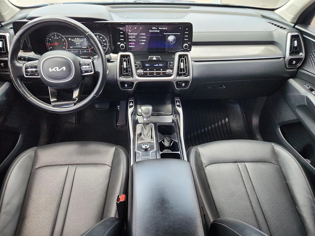 Thumbnail: 2022 Kia Sorento - 10