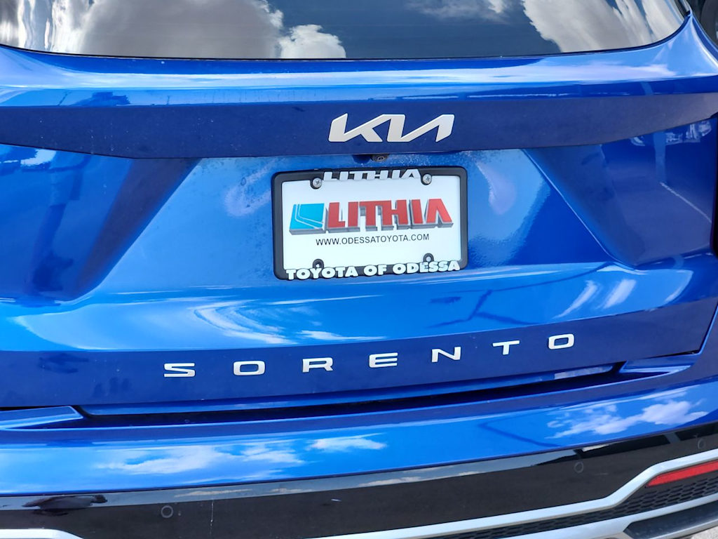 Thumbnail: 2022 Kia Sorento - 7