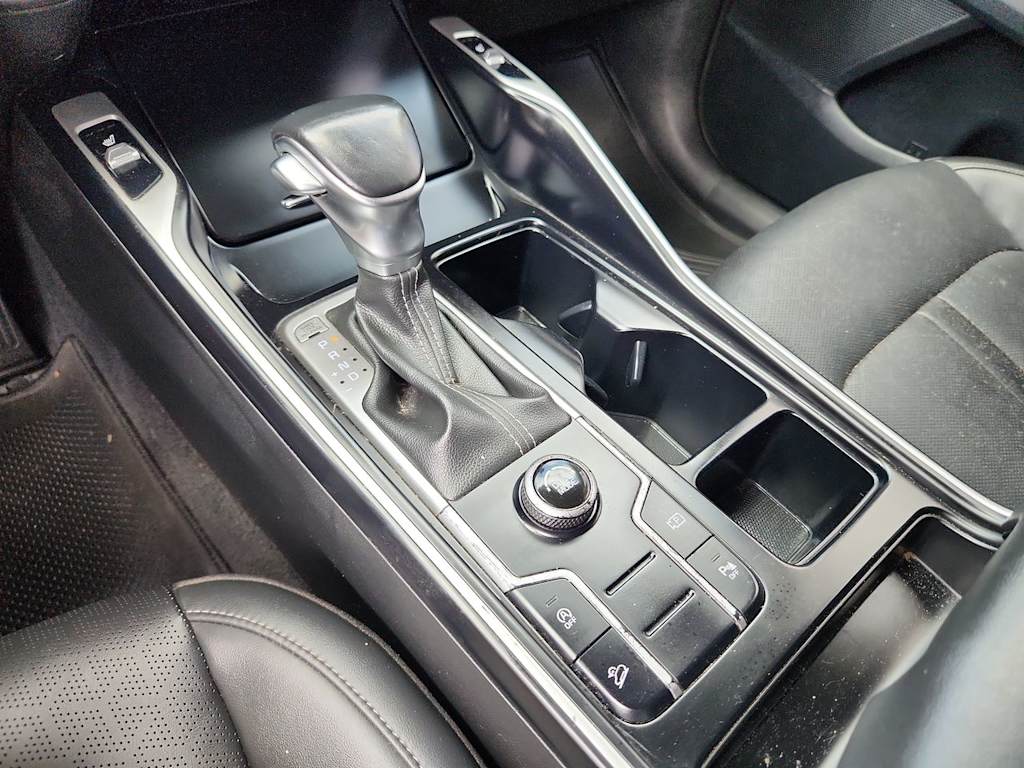 Thumbnail: 2022 Kia Sorento - 16