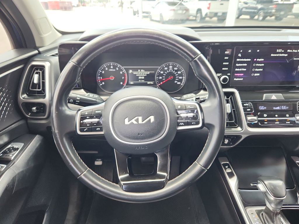 Thumbnail: 2022 Kia Sorento - 14