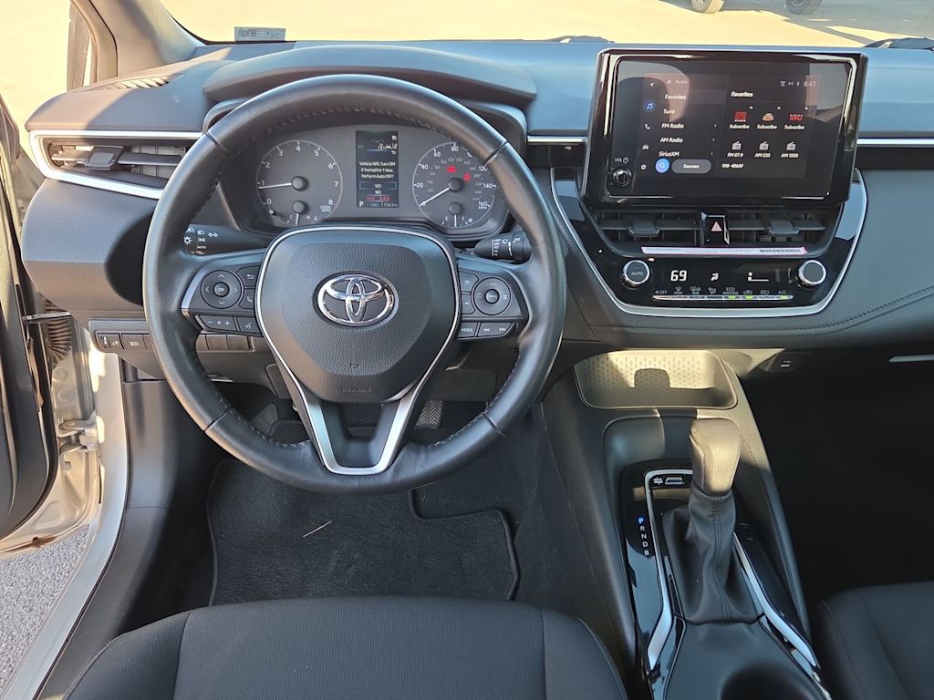 Thumbnail: 2023 Toyota Corolla - 10