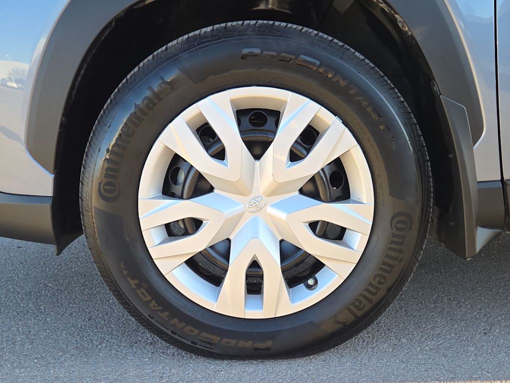 Thumbnail: 2025 Toyota Corolla Cross - 6