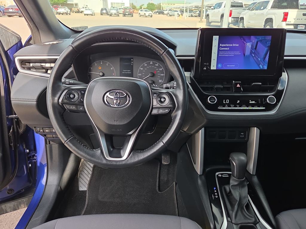 Thumbnail: 2023 Toyota Corolla Cross - 8