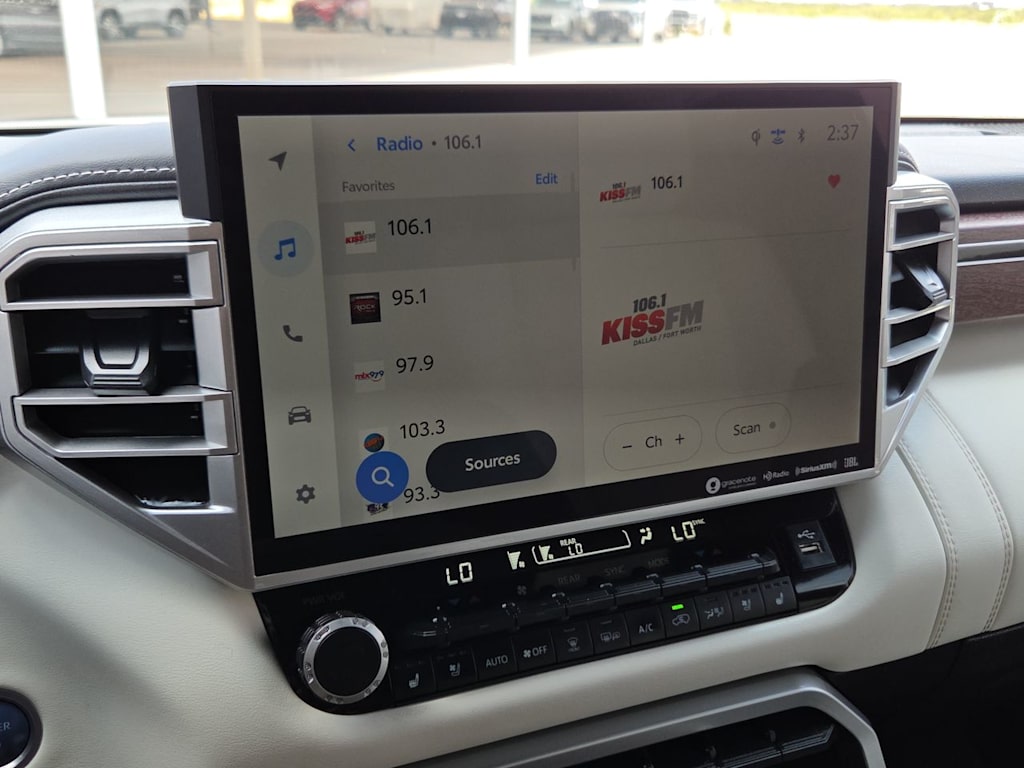 Thumbnail: 2023 Toyota Sequoia - 24