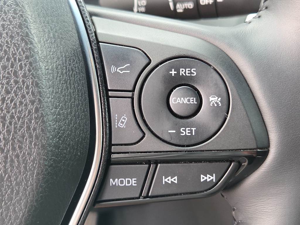 Thumbnail: 2024 Toyota Venza - 23
