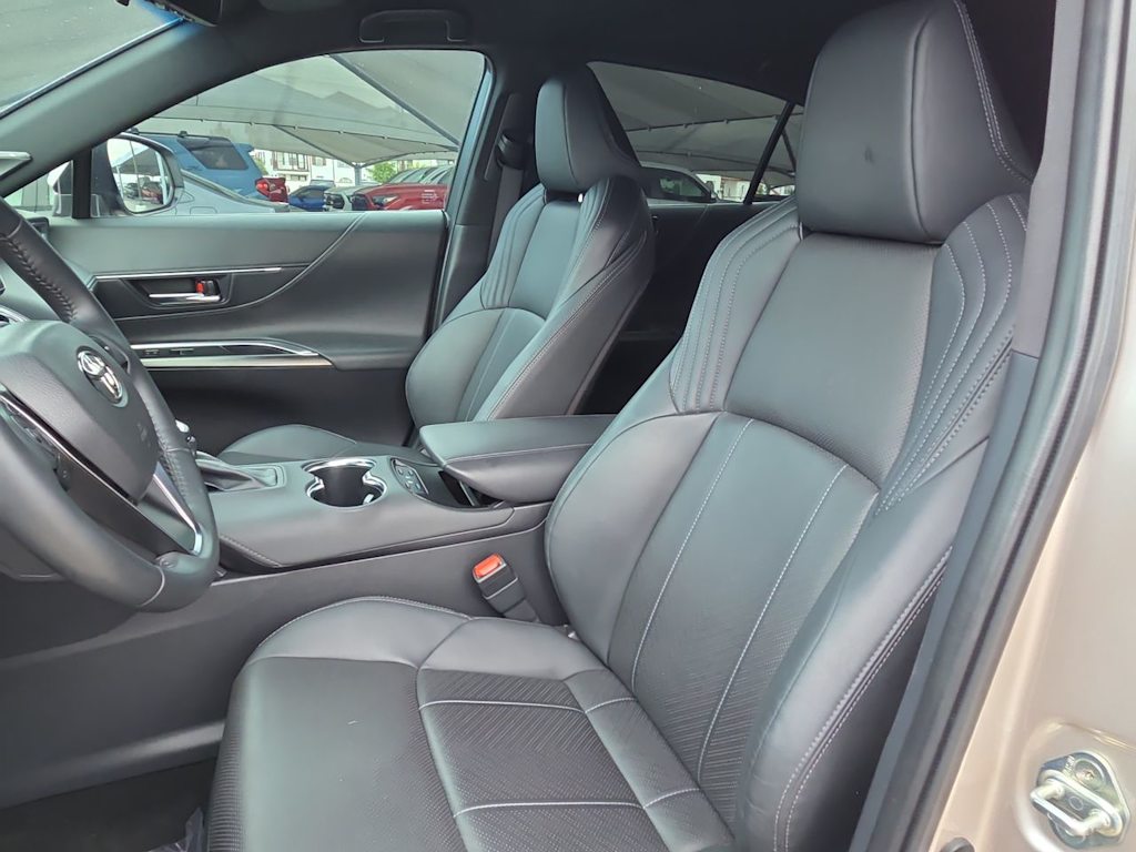 Thumbnail: 2024 Toyota Venza - 10