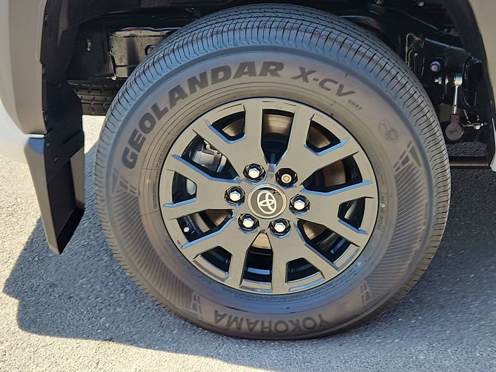 Thumbnail: 2025 Toyota 4Runner - 8