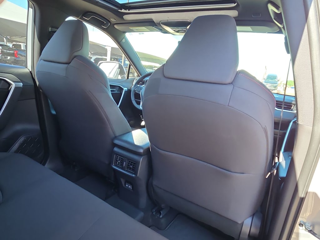 Thumbnail: 2025 Toyota RAV4 - 11