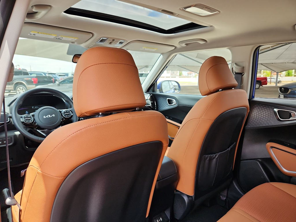 2024 Kia Soul EX 11