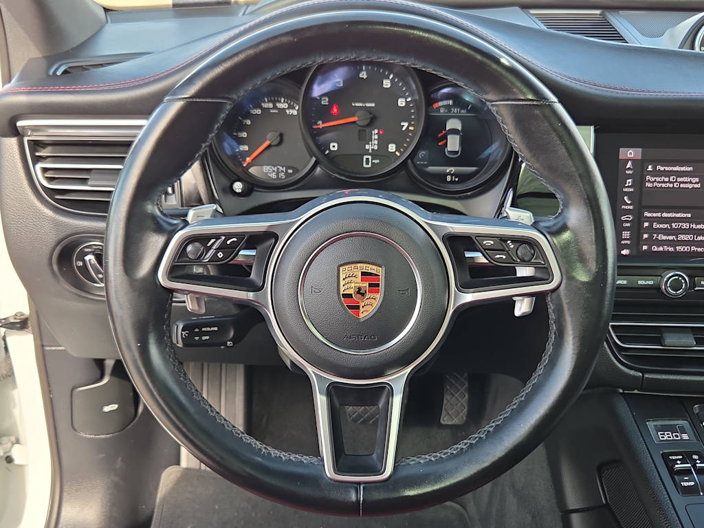 Thumbnail: 2020 Porsche Macan - 14