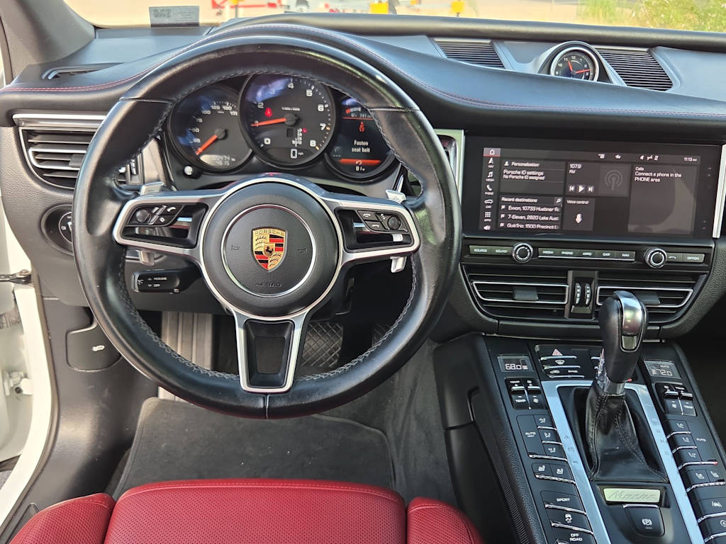 Thumbnail: 2020 Porsche Macan - 10