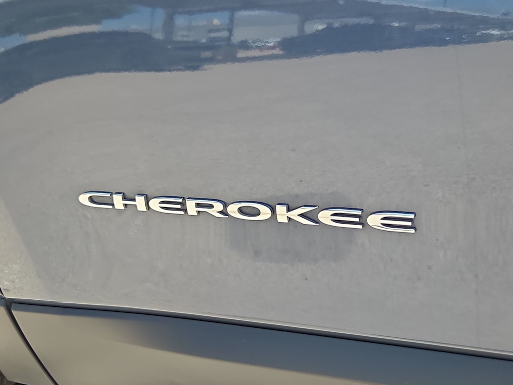 Thumbnail: 2021 Jeep Cherokee - 5