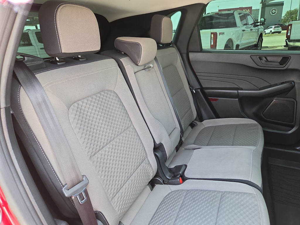 Thumbnail: 2022 Ford Escape - 11