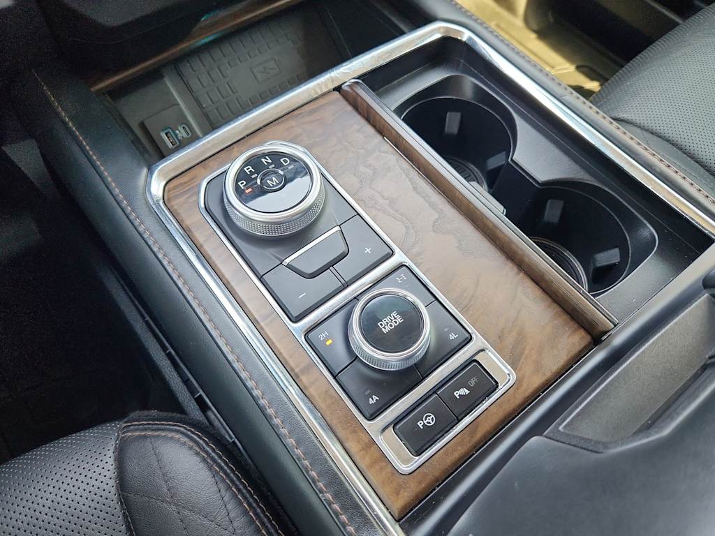 Thumbnail: 2020 Ford Expedition - 16