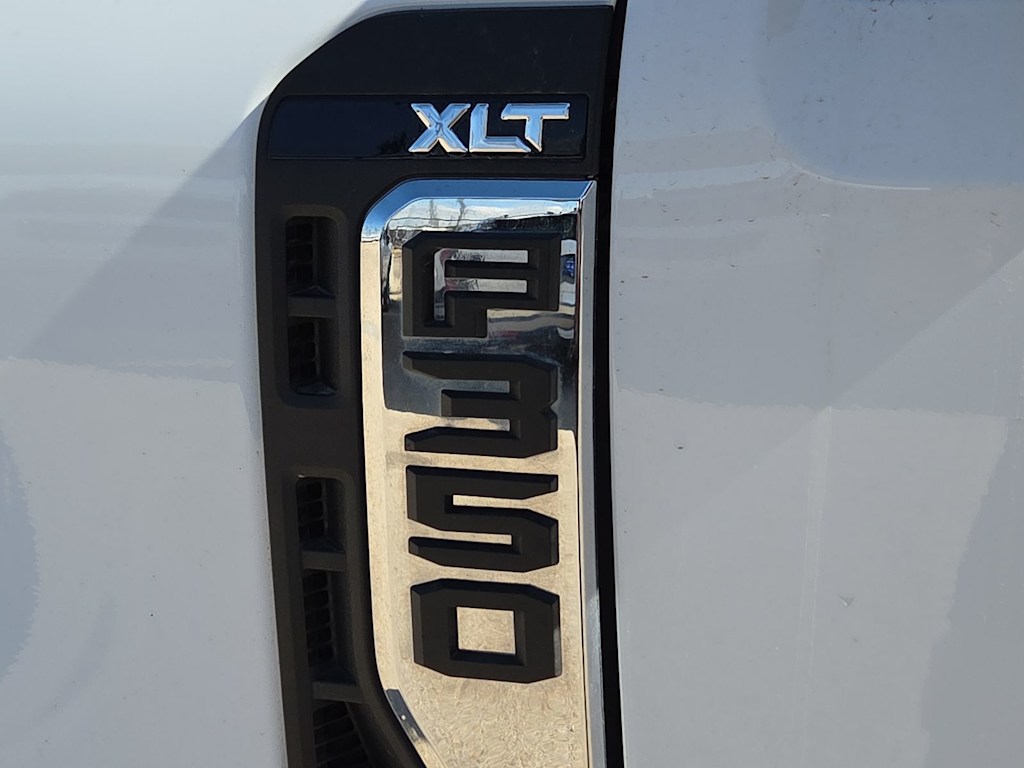 Thumbnail: 2025 Ford F-350 - 19
