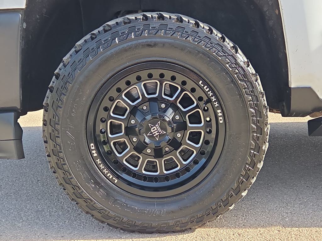 Thumbnail: 2018 Chevrolet Silverado 1500 - 8