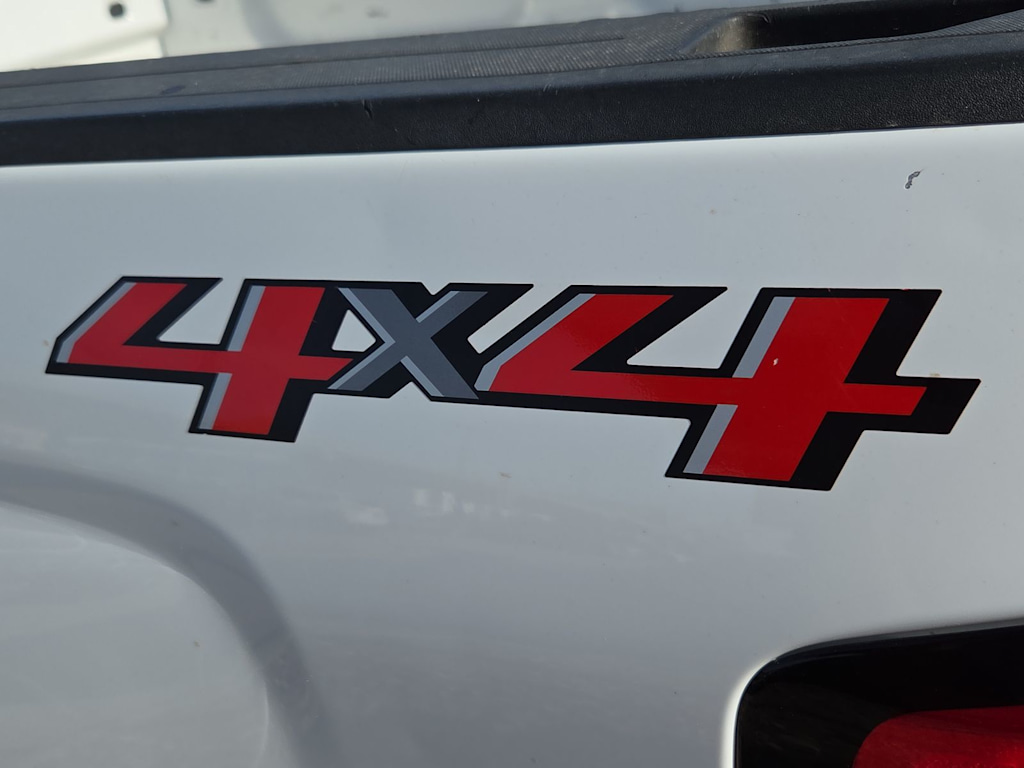 Thumbnail: 2018 Chevrolet Silverado 1500 - 7