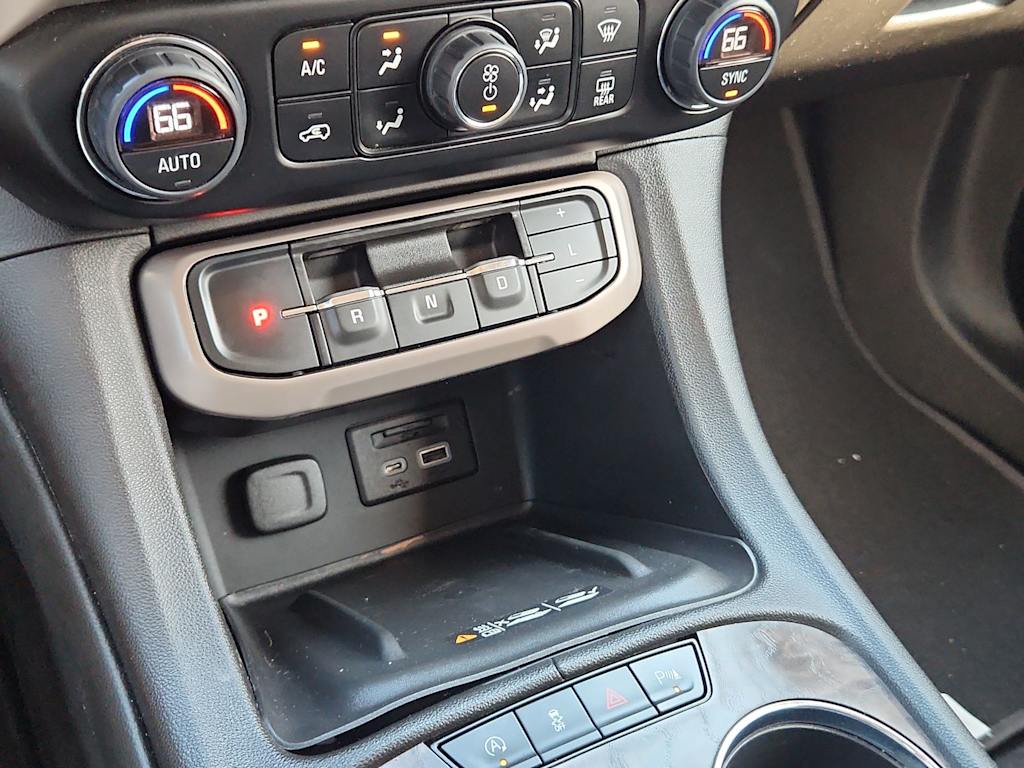 Thumbnail: 2023 GMC Acadia - 24