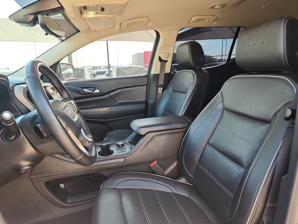 Thumbnail: 2023 GMC Acadia - 10