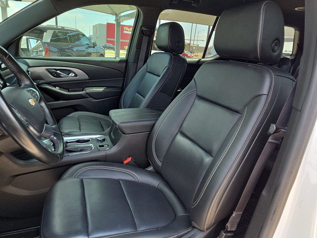 Thumbnail: 2023 Chevrolet Traverse - 9