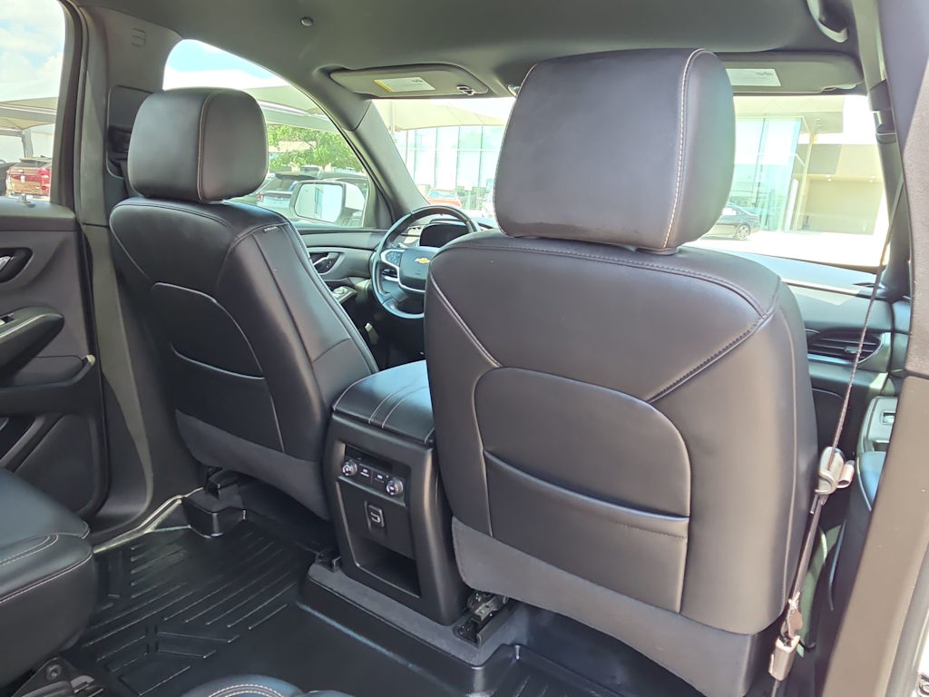Thumbnail: 2023 Chevrolet Traverse - 10