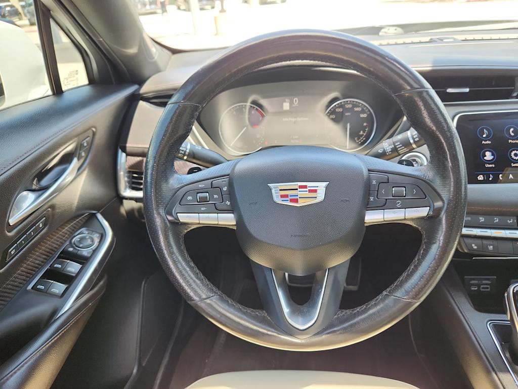 Thumbnail: 2021 Cadillac XT4 - 9