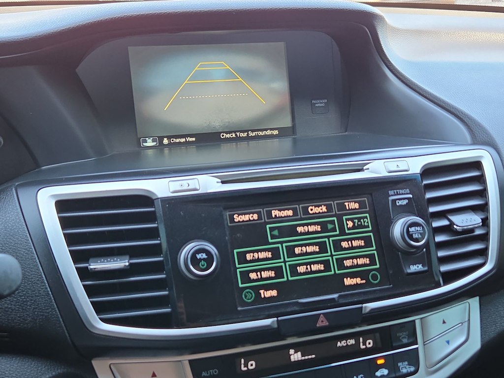 Thumbnail: 2015 Honda Accord - 25