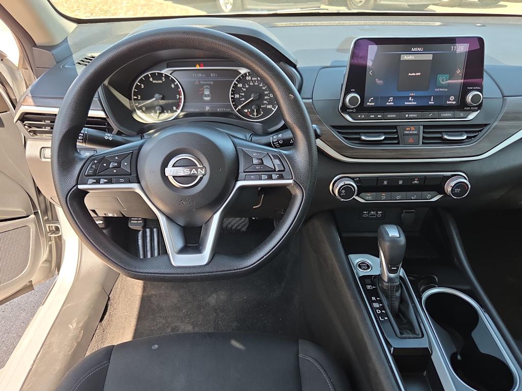 Thumbnail: 2024 Nissan Altima - 10