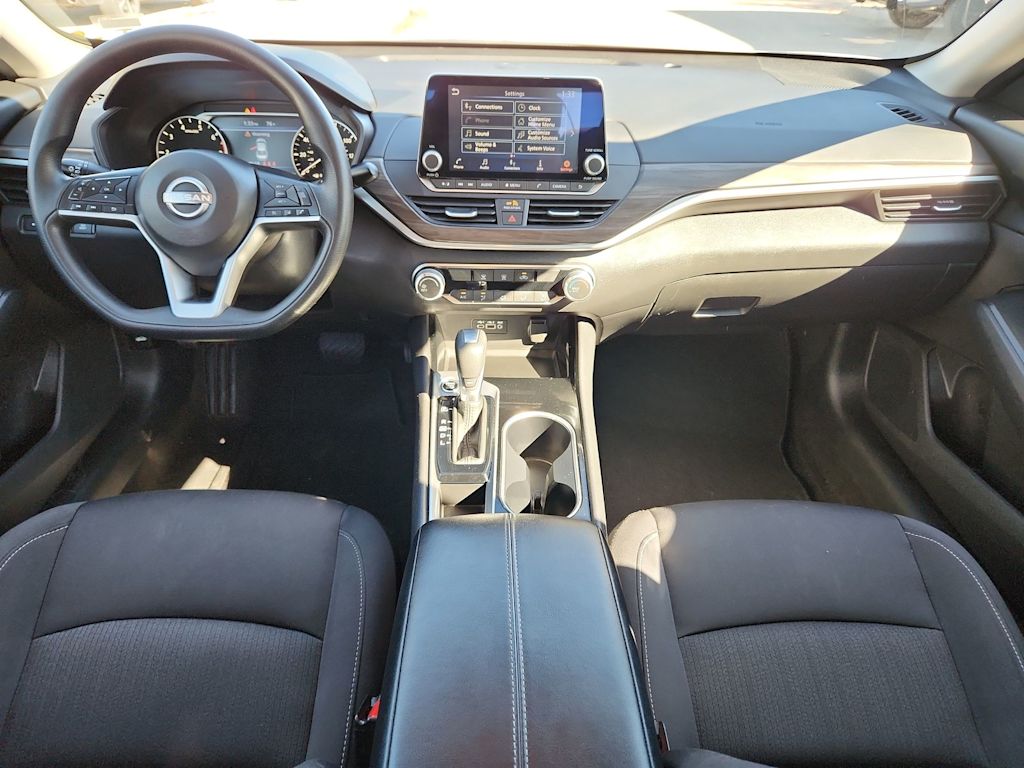 Thumbnail: 2024 Nissan Altima - 10