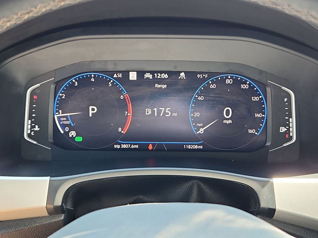 Thumbnail: 2021 Volkswagen Atlas - 17