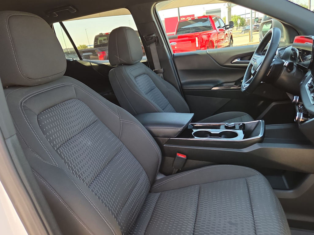 Thumbnail: 2026 Chevrolet Equinox - 21