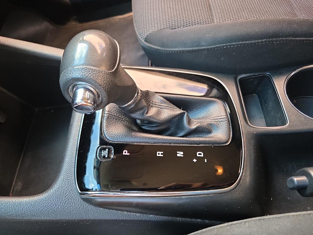 Thumbnail: 2018 Kia Forte - 14