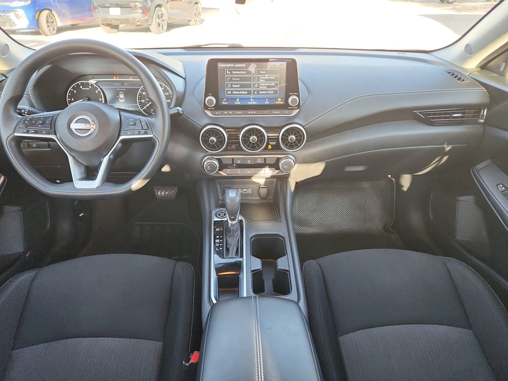 Thumbnail: 2024 Nissan Sentra - 10