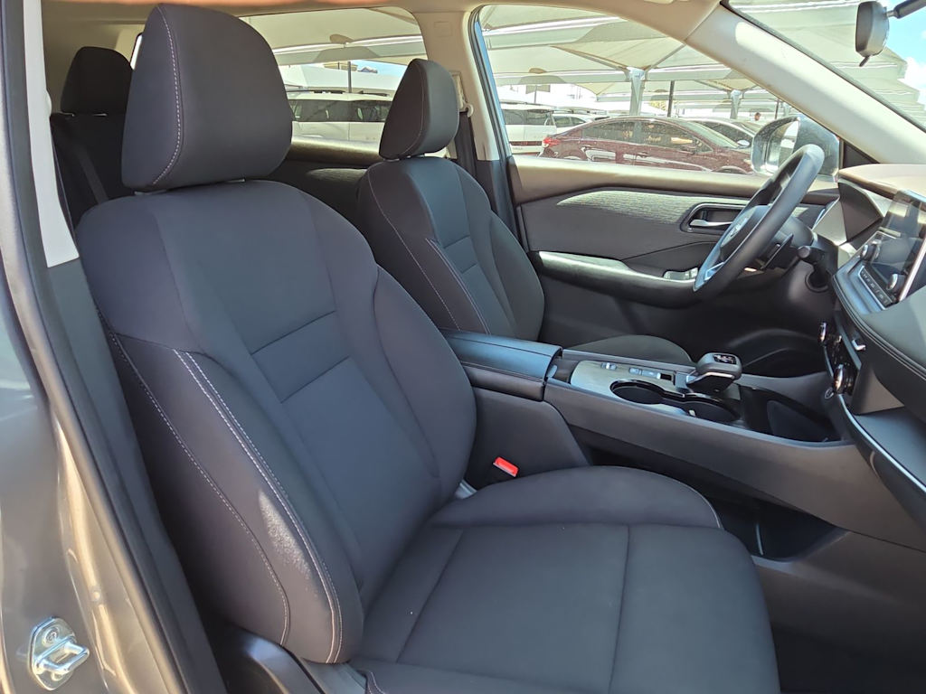Thumbnail: 2023 Nissan Rogue - 22