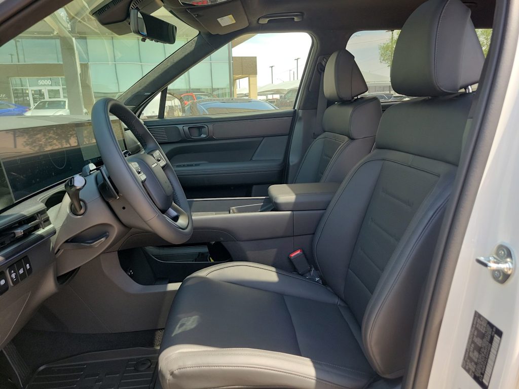 Thumbnail: 2025 Hyundai Santa Fe - 10