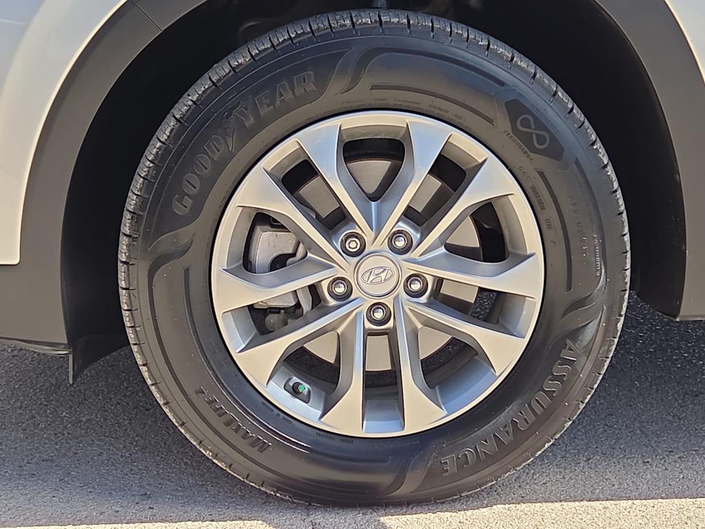 Thumbnail: 2019 Hyundai Santa Fe - 8