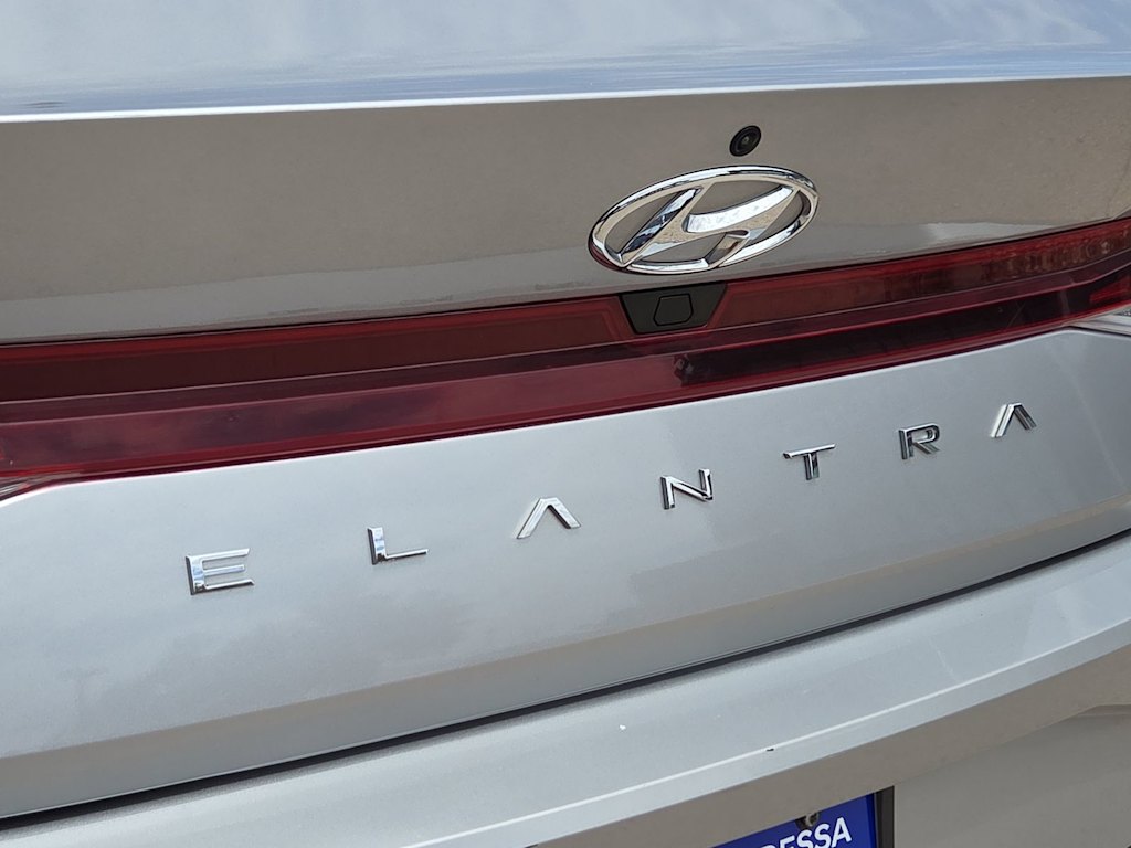 Thumbnail: 2023 Hyundai Elantra - 21