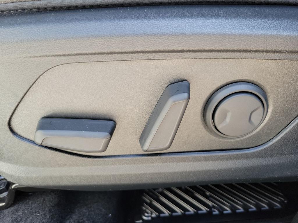 Thumbnail: 2025 Hyundai Santa Cruz - 26