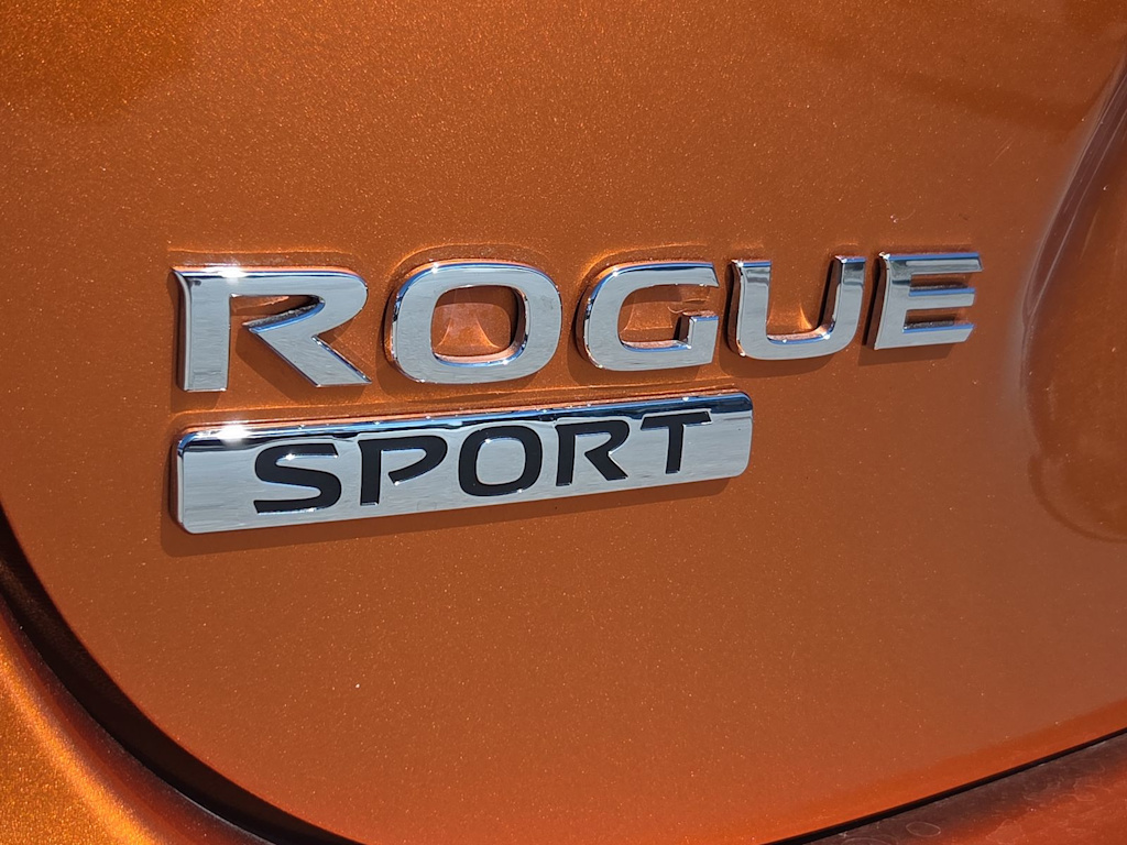 Thumbnail: 2020 Nissan Rogue Sport - 5
