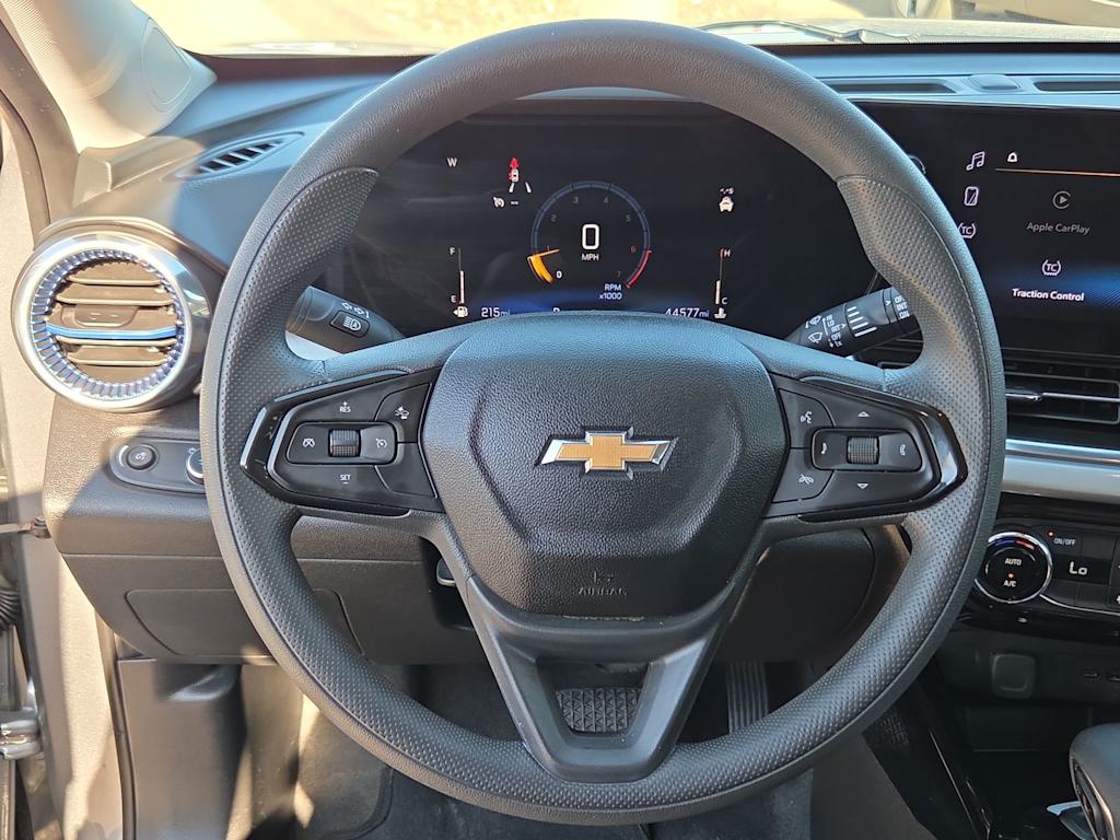 Thumbnail: 2025 Chevrolet Trax - 12