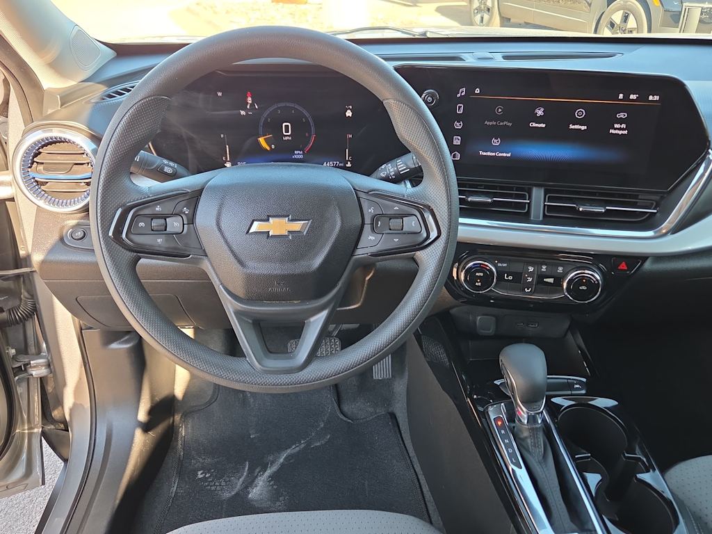 Thumbnail: 2025 Chevrolet Trax - 8