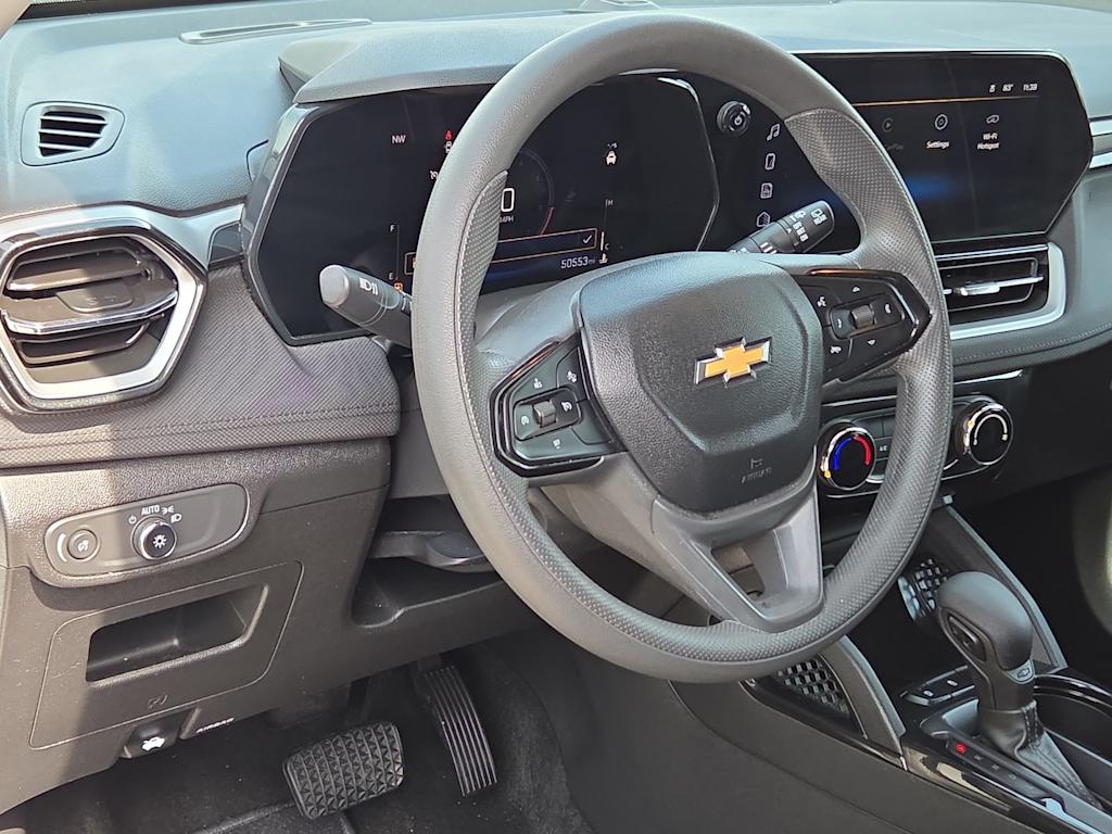 Thumbnail: 2025 Chevrolet TrailBlazer - 2