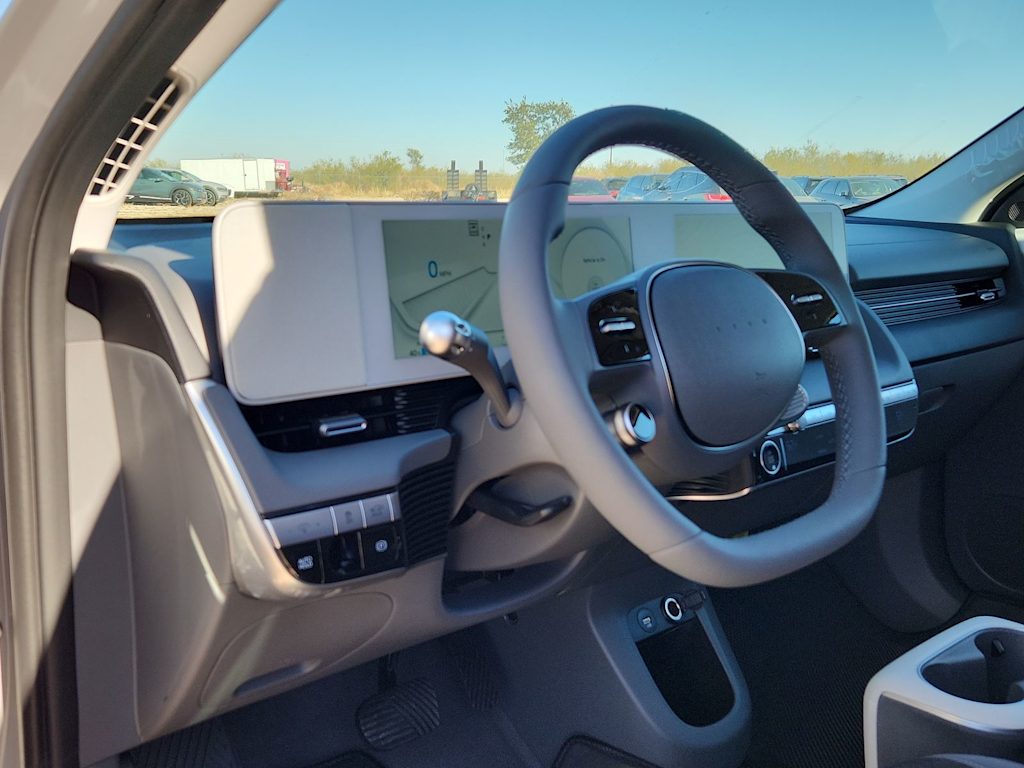 Thumbnail: 2024 Hyundai Ioniq 5 - 3