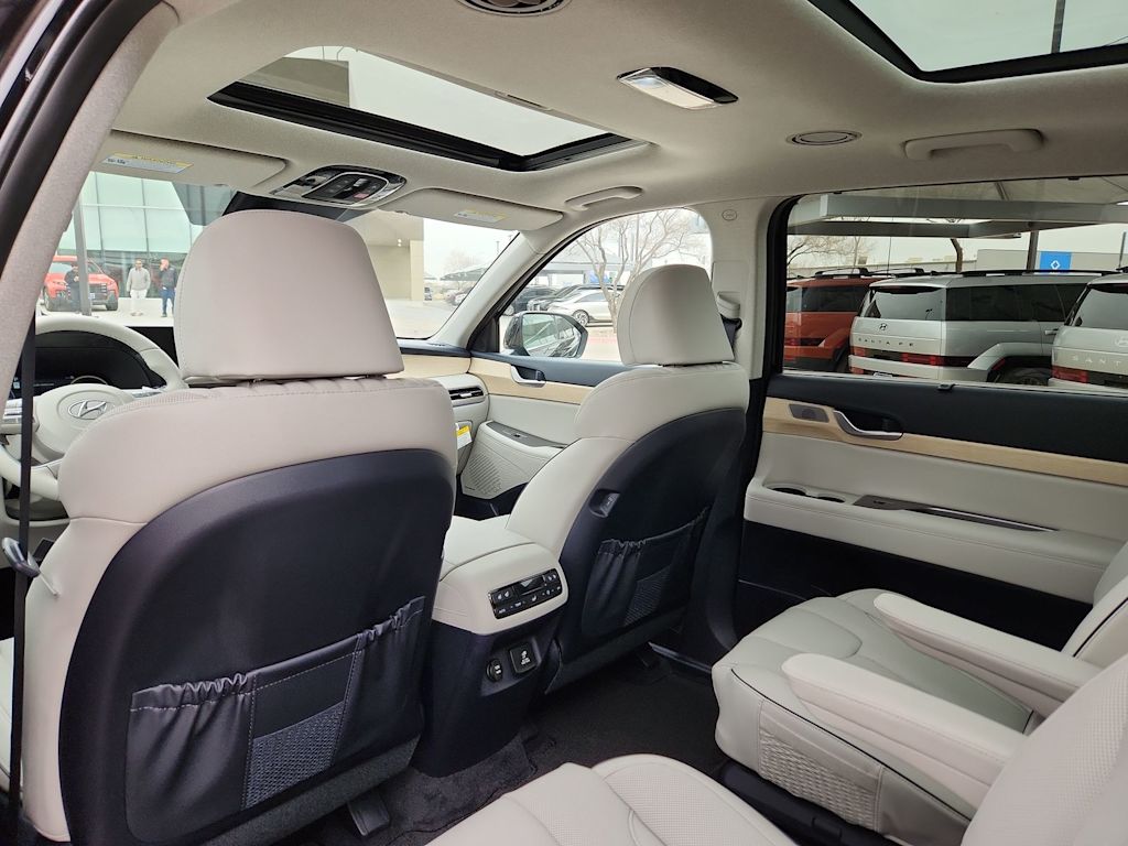 Thumbnail: 2025 Hyundai Palisade - 13