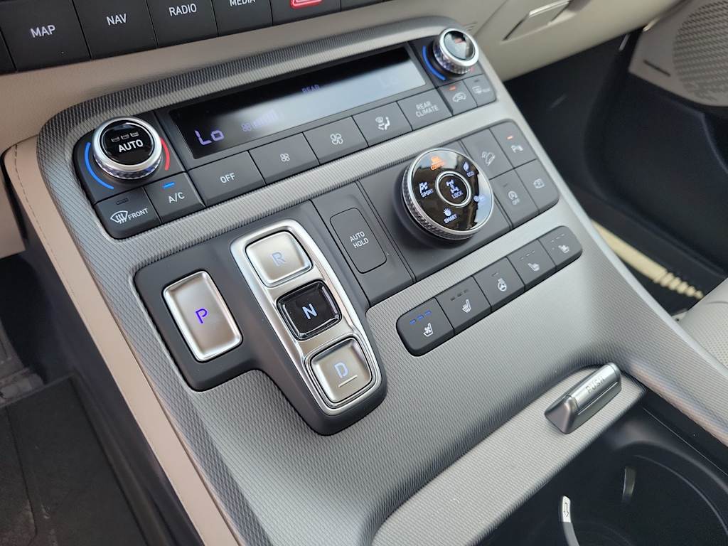 Thumbnail: 2025 Hyundai Palisade - 27