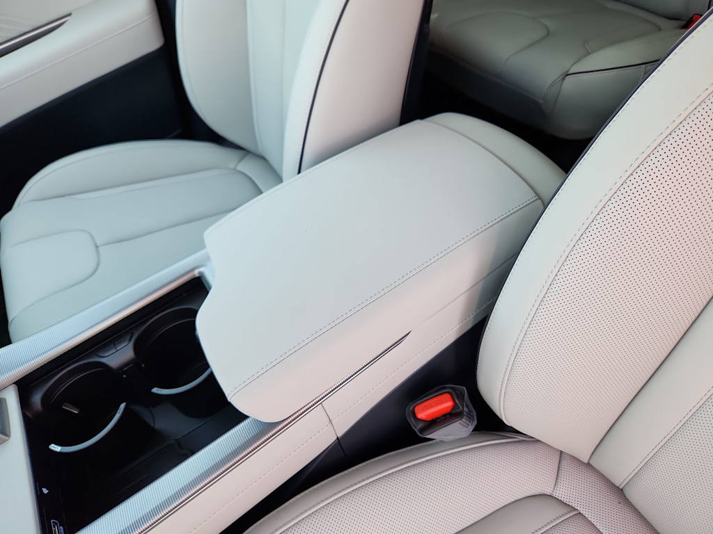 Thumbnail: 2025 Hyundai Palisade - 26