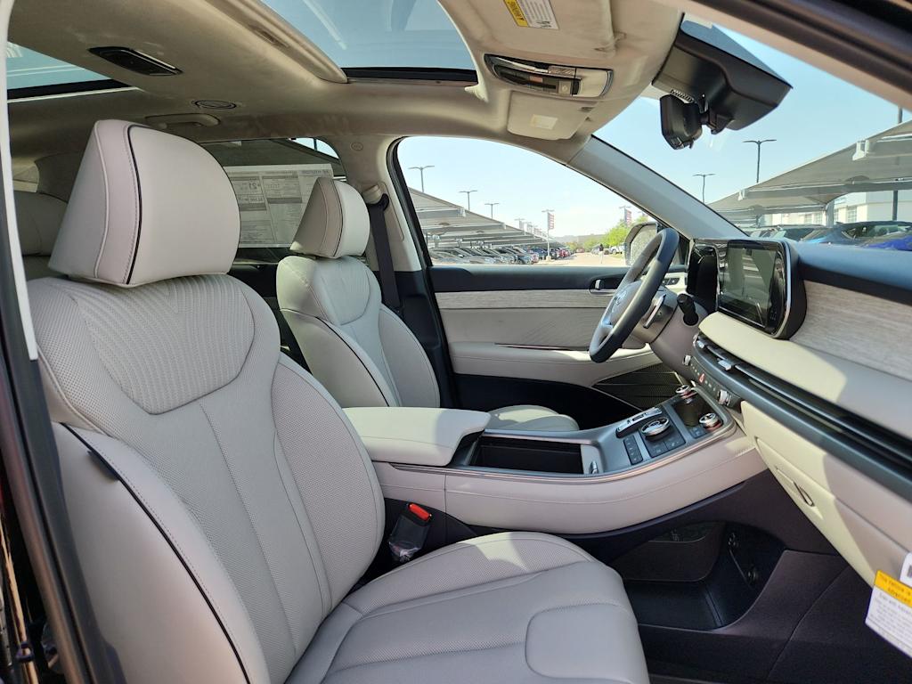 Thumbnail: 2025 Hyundai Palisade - 12