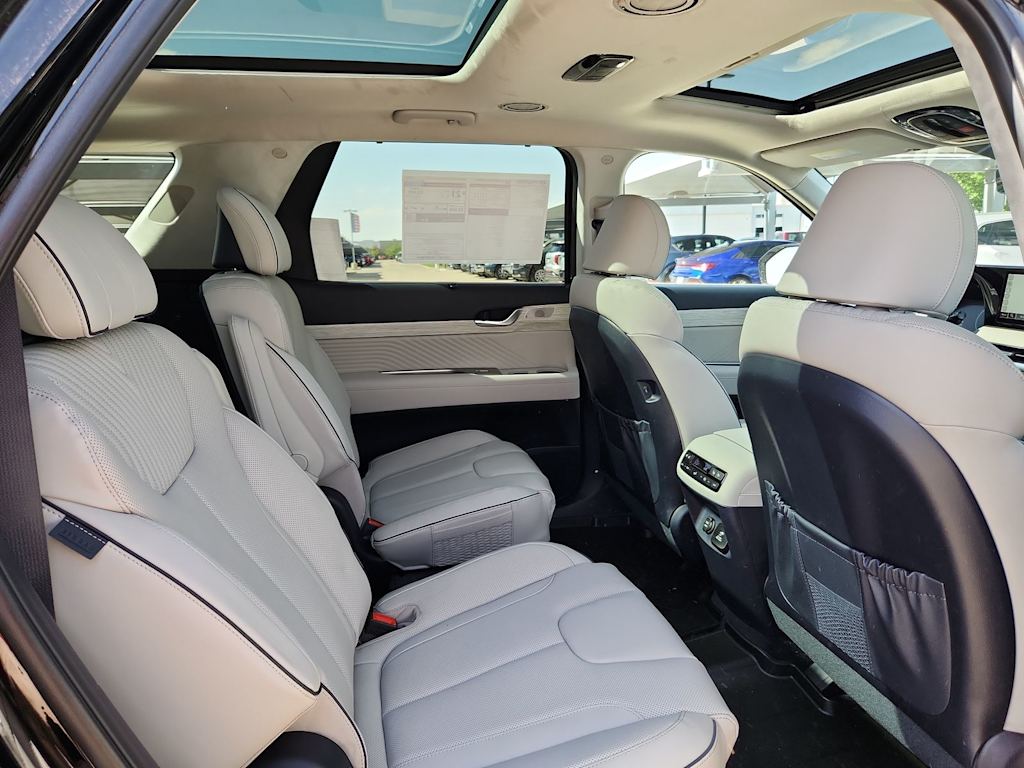 Thumbnail: 2025 Hyundai Palisade - 25