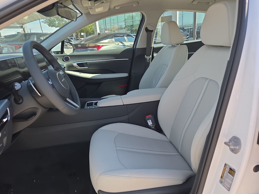 Thumbnail: 2026 Hyundai Sonata - 10