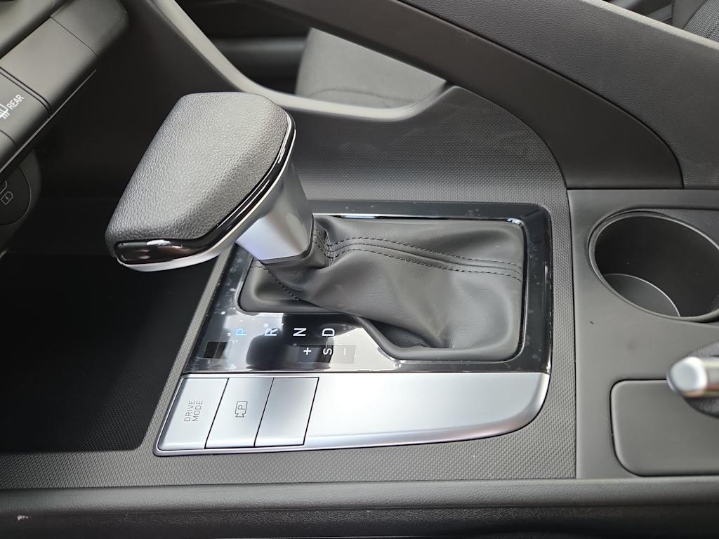 Thumbnail: 2026 Hyundai Elantra - 15